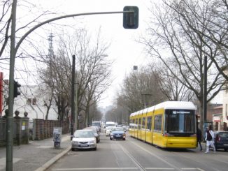 Weg zur Arbeit in der Berliner Herzbergstraße