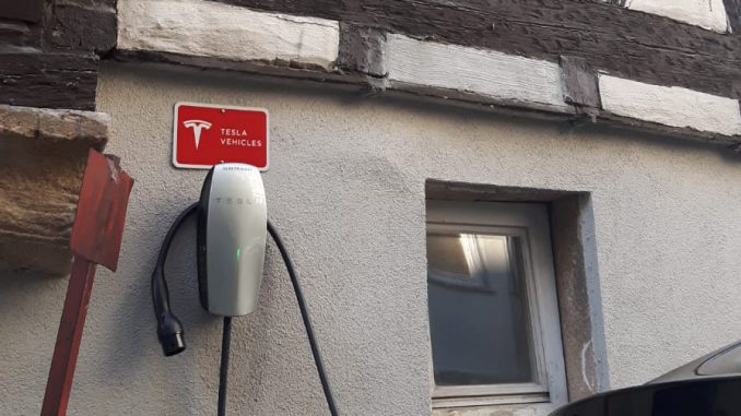 Ladestation_Tesla Ladestation von Tesla